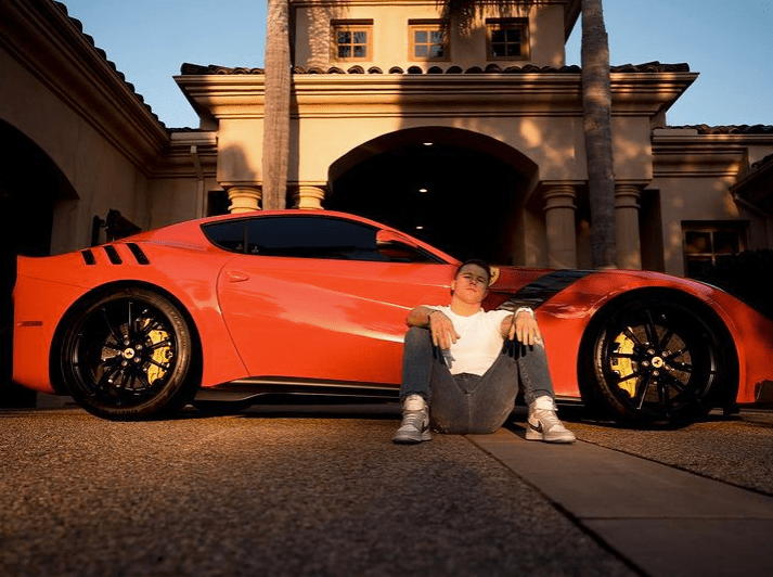 Canelo boasts a top-of-the-range Ferrari