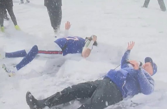 Allen, left, and Buffalo's Sean McDermott did snow angels on live TV