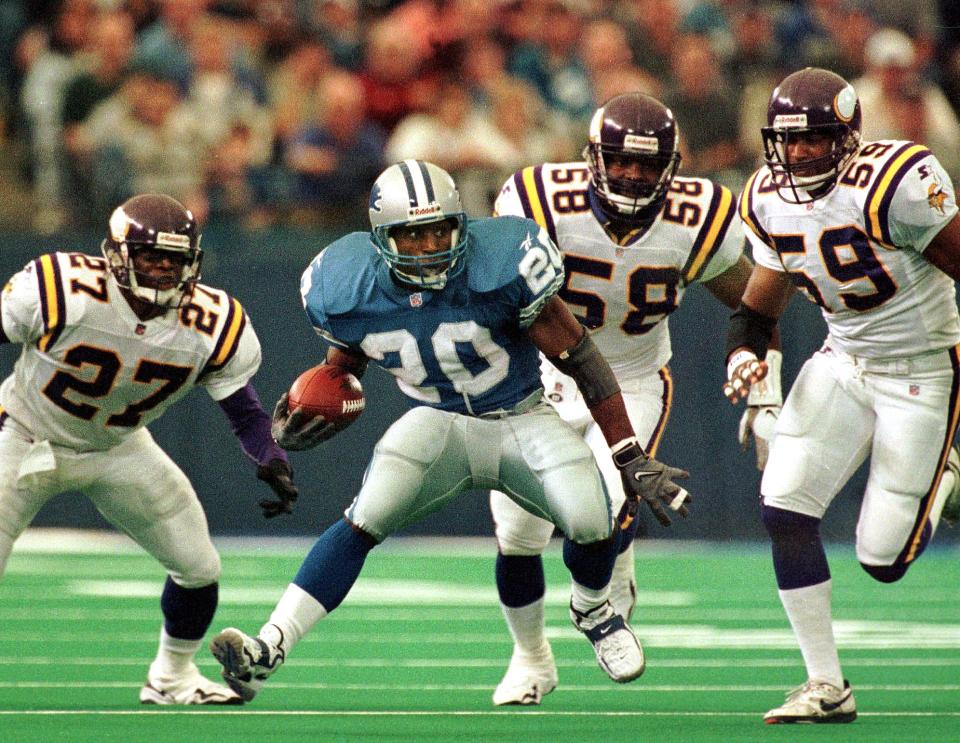 Barry Sanders was held back by the Lions during their bad days